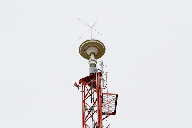 Antena encargada de monitorear el Espectro Radioeléctrico 